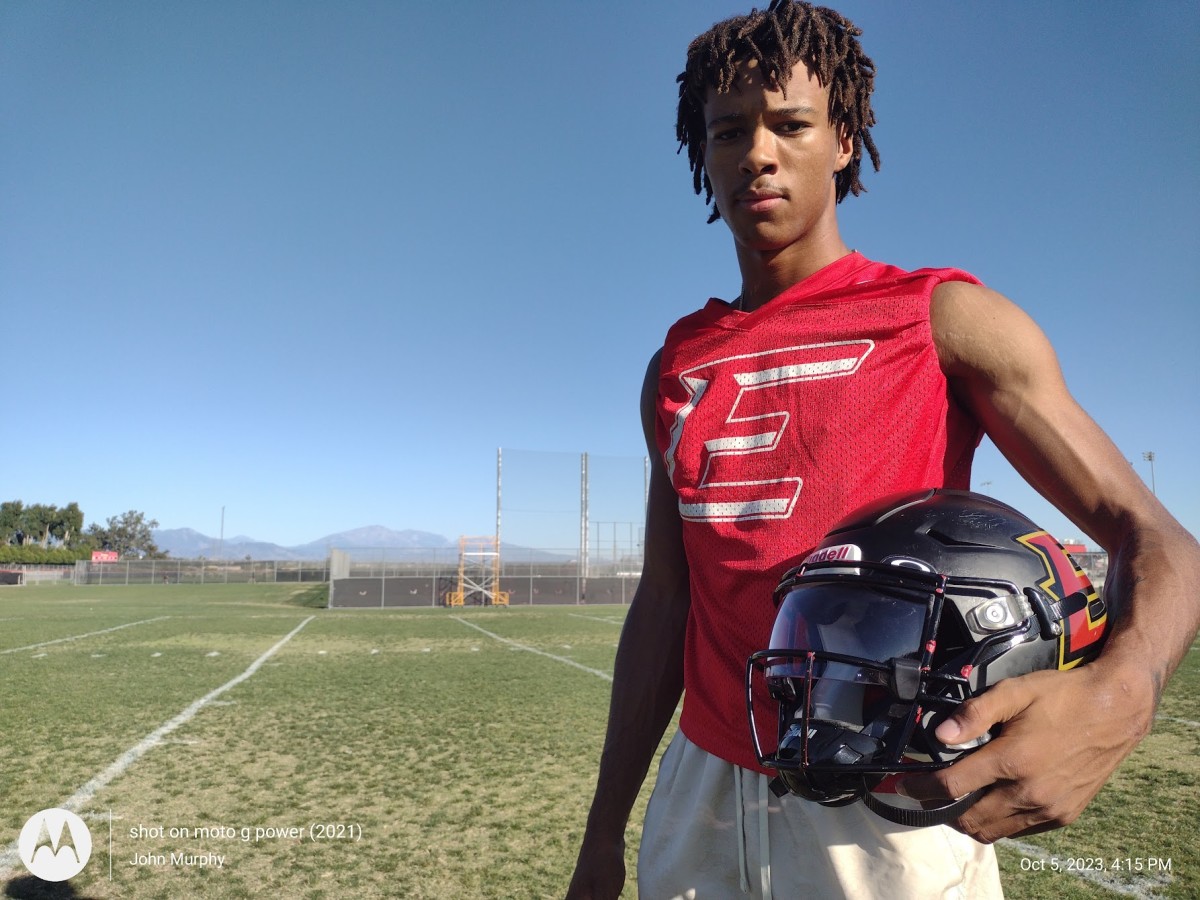 Etiwanda senior QB Dermicarus Davis closes out the regular season of his senior season Thursday against Damien. 
